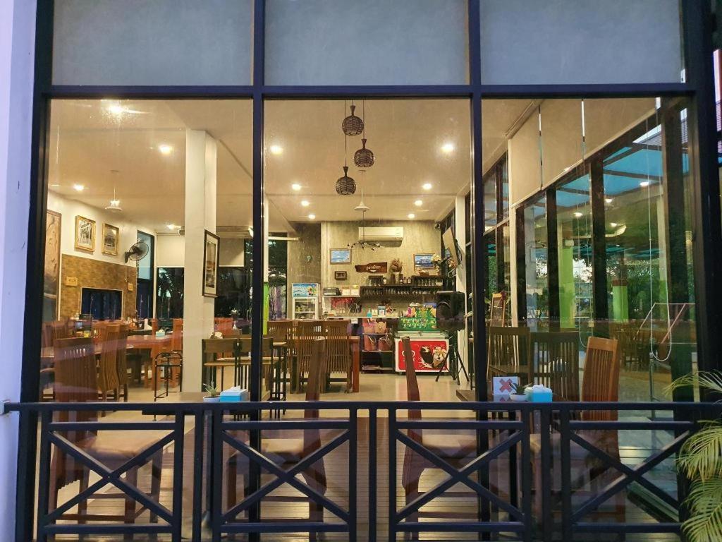 Phuphayot Resort Trang Eksteriør bilde