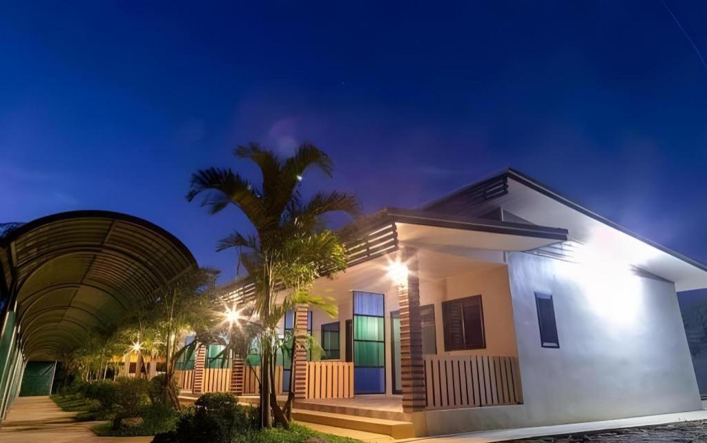 Phuphayot Resort Trang Eksteriør bilde