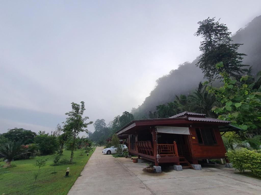 Phuphayot Resort Trang Eksteriør bilde